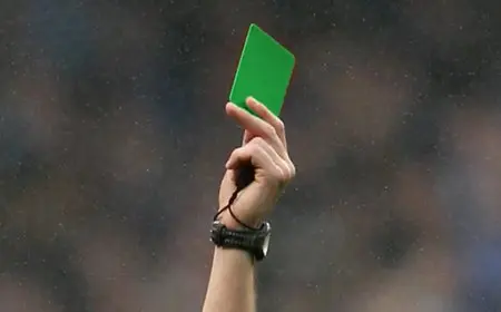 الكارت الأخضر في مونديال الشباب يحدث ثورة في قوانين كرة القدم