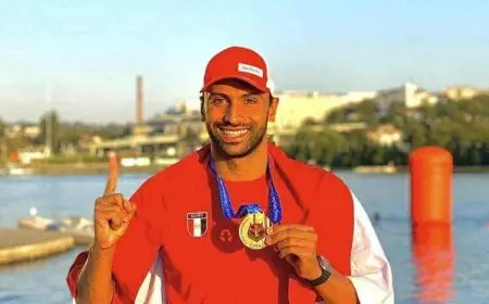 مروان العمراوي يسعى لتحقيق حلم تصدر بطولة العالم للسباحة بالزعانف