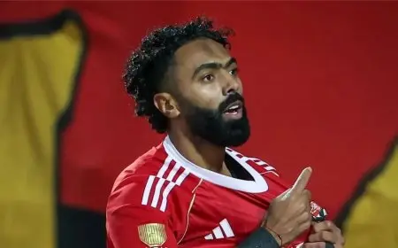 الأهلي يعرض تجديد عقد حسين الشحات ويشترط شروطاً لرحيله