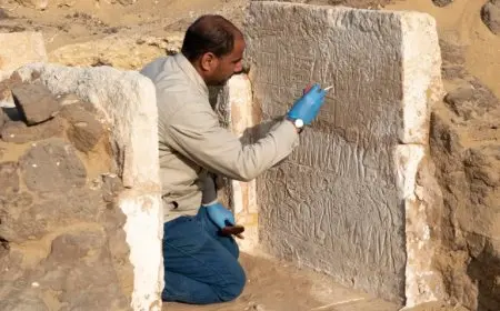 أحمد موسى يثير الجدل على الهواء بعد اختفاء لوحة أثرية من المتحف