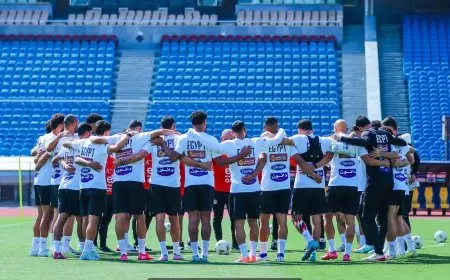 منتخب مصر يبدأ تدريباته في ستاد القاهرة استعدادا لمواجهة جيبوتي في المغرب