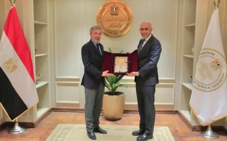 وزير التعليم يستقبل السفير الإيطالي قبل مغادرته القاهرة