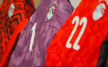 منتخب مصر يكشف عن طاقمه الأحمر والأبيض في مواجهة جيبوتي