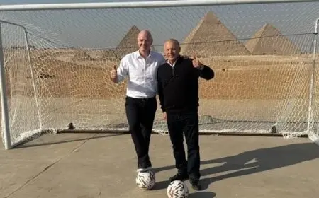 إنفانتينو يعبر عن تهانيه لأبو ريدة بمناسبة تأهل مصر إلى كأس العالم