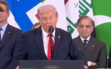 ترامب يصف اتفاق غزة بأنه إنجاز تاريخي ويشيد بدور الرئيس السيسي في تعزيز السلام