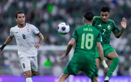 السعودية تواجه العراق في شوط أول سلبي بمباراة حاسمة للتأهل لكأس العالم 2026