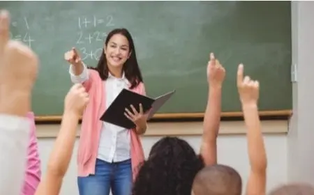 تأثير السوشيال ميديا على فكر الطلاب حول المعلمين وكيف غيرت هذه العلاقة