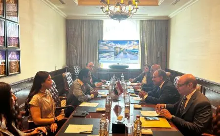 وزير الخارجية يلتقي رئيس مجموعة UFLEX خلال زيارته التاريخية للهند