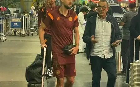 بعثة نهضة بركان تصل القاهرة للاستعداد لمواجهة بيراميدز في السوبر الإفريقي