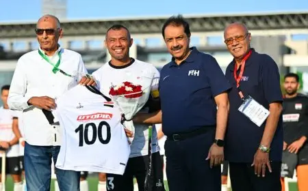 الاتحاد الدولي للهوكي يحتفي بمحمود ممدوح بعد إنجازه التاريخي في 100 مباراة دولية