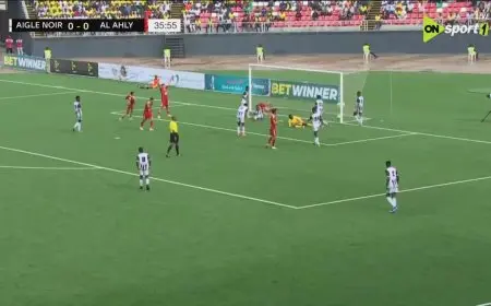 الأهلي يتقدم على إيجل نوار بعد خطأ دفاعي في الدقيقة الأولى من عرضية محمد هاني