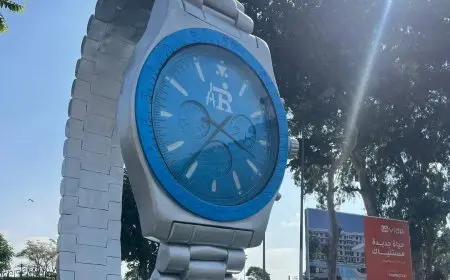 تمثال الساعة في الإسماعيلية يثير جدلاً كبيراً ويشعل نقاشات ساخرة بين الأهالي