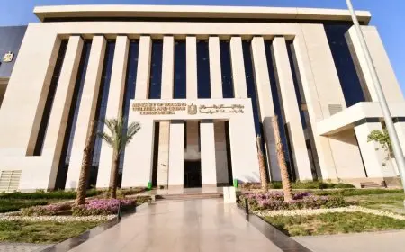 وزير الإسكان يؤكد أهمية التعاون مع المؤسسات المالية لتعزيز التملك وتنشيط السوق العقارية