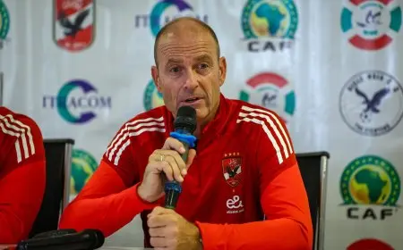 توروب يكشف عن تشكيلة الأهلي لمواجهة الاتحاد السكندري في قمة الدوري