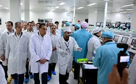 مدبولي يطلق مصنع أوبو OPPO الجديد لإنتاج الهواتف المحمولة في مصر