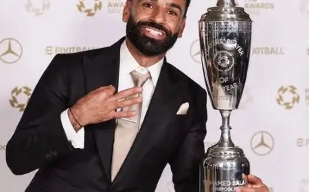 السفير حسام زكي يؤيد محمد صلاح ويكشف رسائل نارية لدعمه في أزمته مع ليفربول