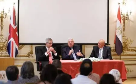 أيمن عاشور يؤكد التزامنا بتعزيز التعاون المصري البريطاني في مجال التعليم العالي