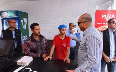 وزير العمل يزور المولات والمطاعم ومحطات الوقود لرصد تنفيذ الحد الأدنى للأجور