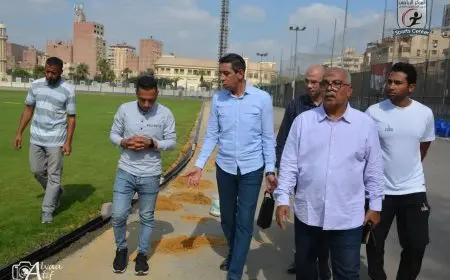 رئيس اتحاد ألعاب القوى يجري جولة تفقدية لتطوير مضمار المركز الأولمبي في المعادي