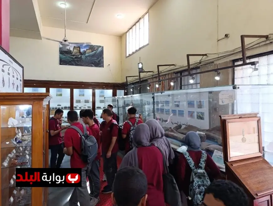 طلاب المعهد المصري الياباني ينطلقون في رحلة استكشافية مميزة داخل المتحف الجيولوجي بالقاهرة