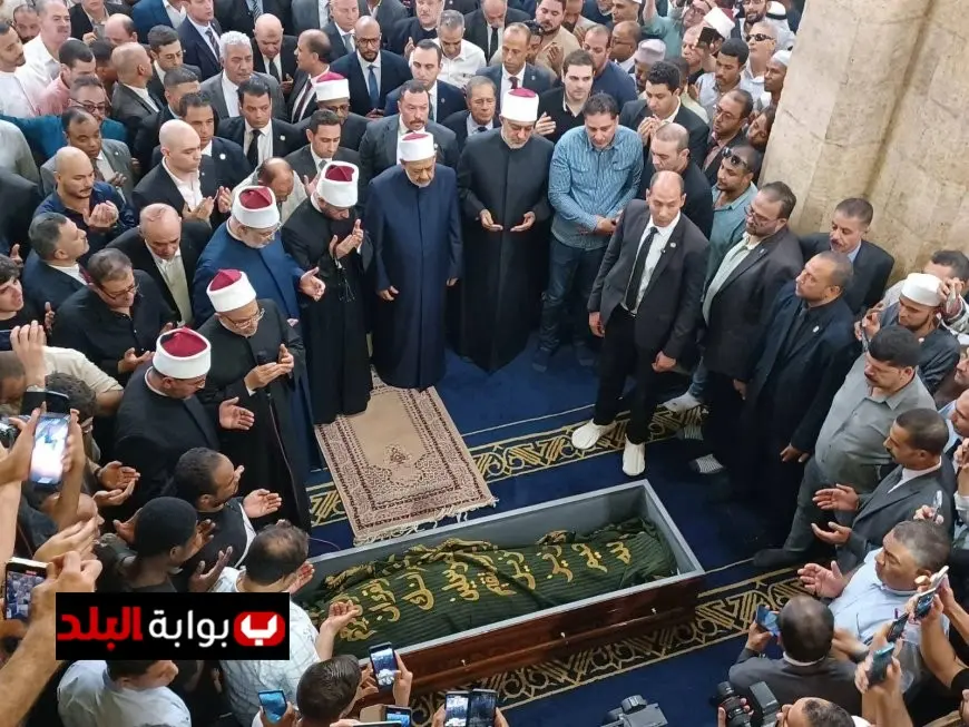 تنفيذ وصية الدكتور أحمد عمر هاشم اليوم بكسوة سعودية تفاصيل مؤثرة ومؤلمة