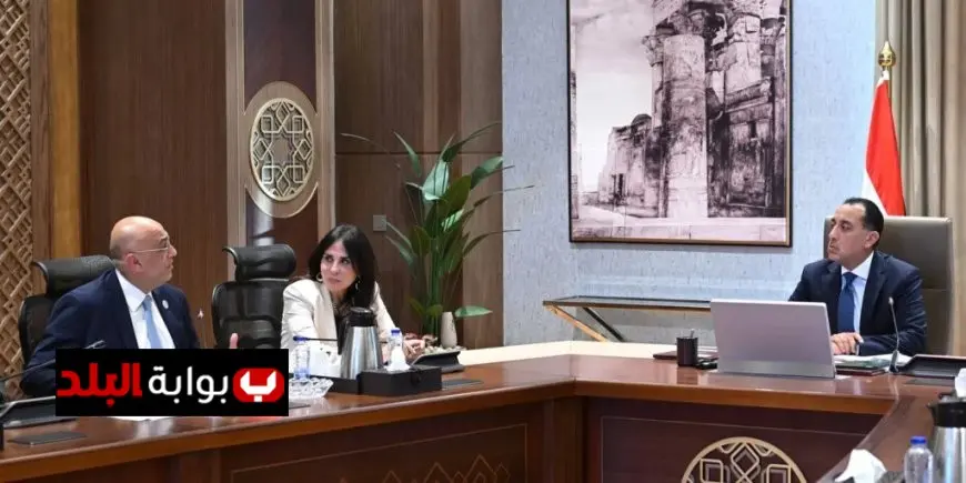 رئيس الوزراء يشرف على جهود تنمية المشروعات المتوسطة والصغيرة في المحافظات الحدودية