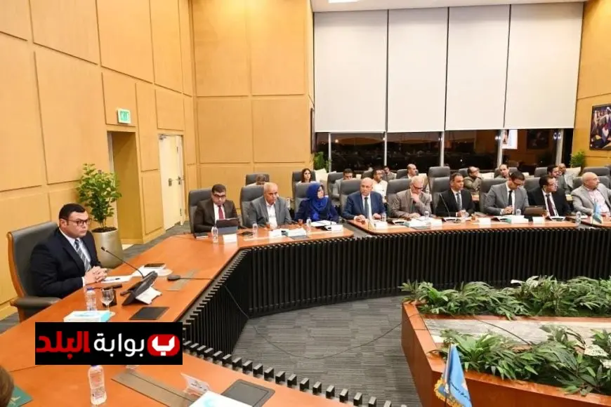 وزير الإسكان يناقش مشاريع الإسكان الجديدة في المدن والمحافظات خلال اجتماع هام