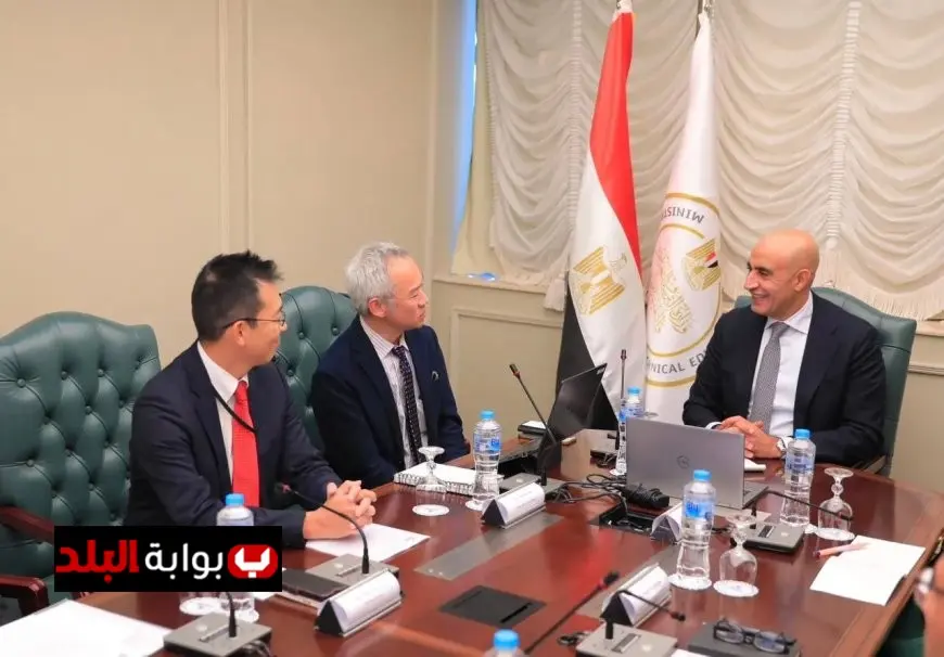 وزير التعليم يلتقي وفد جايكا لتعزيز التعاون في تطوير المدارس اليابانية في مصر