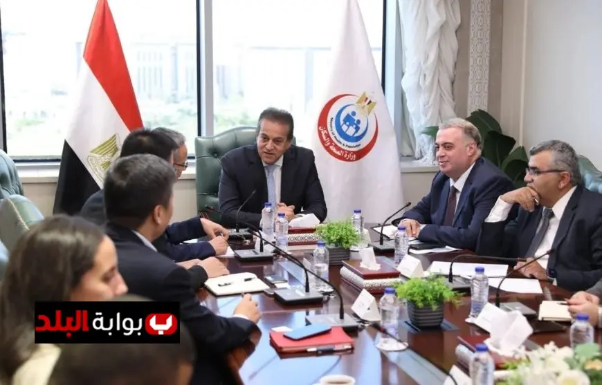 نائب رئيس الوزراء يلتقي ممثلي شركة هيك فيچن لتعزيز الشراكة في تقنيات الذكاء الاصطناعي في القطاع الصحي