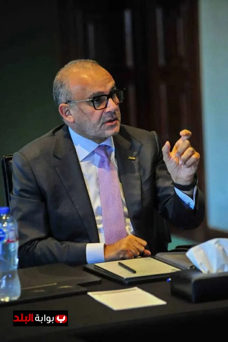 عبد المنعم الحسيني يعلن عن خطط طموحة لتطوير نظام التحكيم في رياضة السلاح على المستوى العالمي