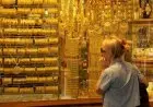 تراجع أسعار الذهب اليوم الجمعة وعيار 21 ينهي التعاملات بانخفاض