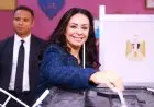 وزيرة التضامن الاجتماعي تشارك في انتخابات مجلس النواب بصوتها في الدقي