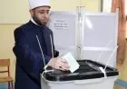 وزير الأوقاف يشارك في انتخابات مجلس النواب ويُدلي بصوته