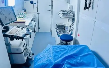 وزير الصحة يعزز جهوده لمتابعة تنفيذ خطة التأمين الطبي الشامل في افتتاح المتحف المصري الكبير