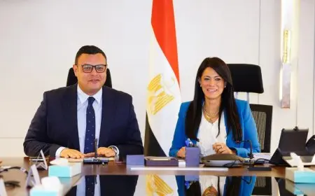 وزير التخطيط والإسكان يستعرضان مستجدات مشروع حياة كريمة وخطط التنمية العمرانية الاستثمارية