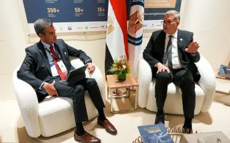 وزير البترول يعقد اجتماعات مع كبار قادة الشركات العالمية خلال أديبك 2025 في أبوظبي