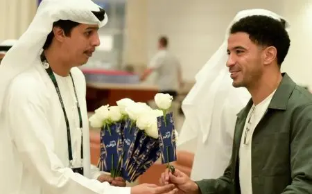 بعثة الزمالك تتعاون مع ممثلي رابطة الأندية الإماراتية خلال تدريبات الفريق في أبوظبي