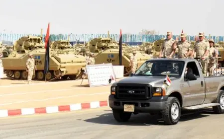 وزير الدفاع يترأس إجراءات التفتيش العسكري في المنطقة المركزية لضمان جاهزية القوات