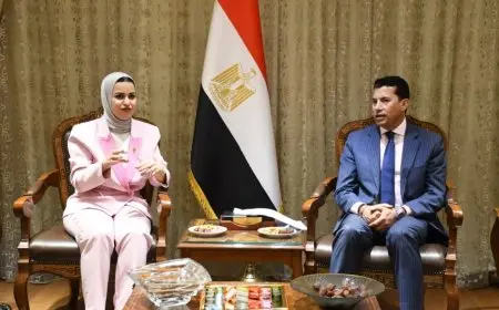لقاء مثير بين وزير الرياضة ووزيرة شؤون الشباب في البحرين لتعزيز التعاون الرياضي
