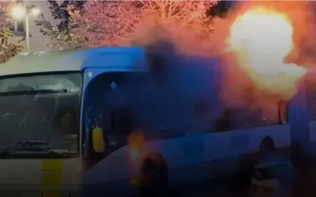 حريق مروع يلتهم حافلة جماهير برشلونة قبل مواجهة كلوب بروج في دوري أبطال أوروبا