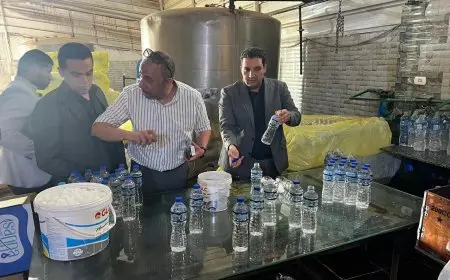 ضبط محطة مياه معدنية غير مرخصة في القليوبية ورفع 80 ألف عبوة من السوق