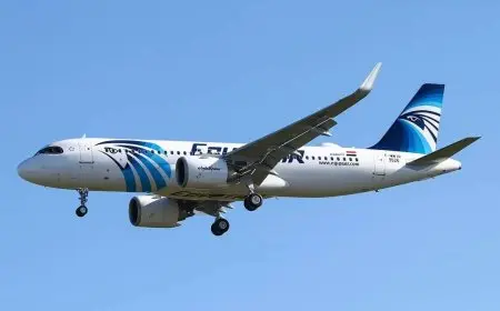 تعازي وزير الطيران المدني في وفاة فنيين بشركة مصر للطيران نتيجة حادث أسيوط