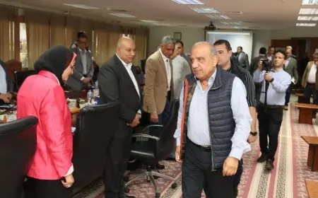 وزير الكهرباء يزور محطة النوبارية لتوليد الكهرباء بقوة 2250 ميجاوات ويشيد بالتطورات الجديدة