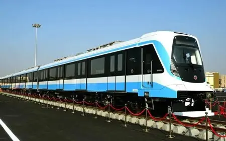 رئيس الوزراء يشهد إطلاق قطار كهربائي سريع جديد بسعة 479 راكبا باسم فيلاروا