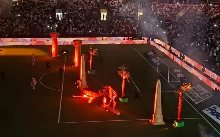 ستاد محمد بن زايد يتزين بتصميمات فرعونية قبل مباراة القمة بين الأهلي والزمالك