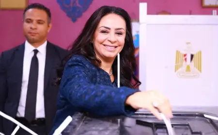 وزيرة التضامن الاجتماعي تشارك في انتخابات مجلس النواب بصوتها في الدقي