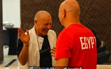 اجتماع وزير الرياضة وهاني أبو ريدة مع منتخب مصر في معسكر الإمارات لتعزيز الاستعدادات الدولية