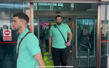 بعثة سموحة تصل الإمارات للتحضير لنهائي كأس السوبر لكرة اليد أمام الأهلي