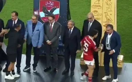 ماذا حدث في مراسم تتويج الأهلي بالسوبر الزمالك يقدم شكوى وزيزو ينجو من العقوبة