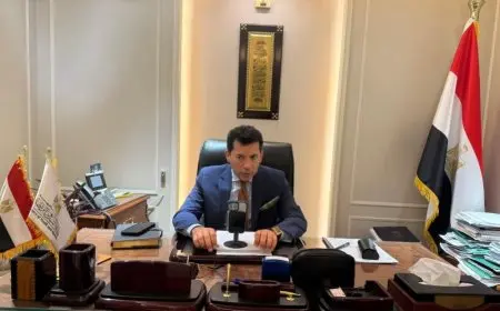 وزير الرياضة يلتقي شباب رياضات السيارات والدراجات النارية استعدادا لجولة مثيرة في سيناء